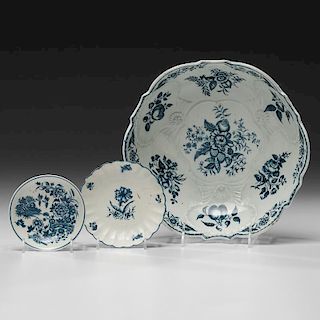 Worcester Dr. Wall Period Blue & White Scalloped Bowl, Plus