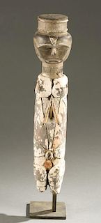 Ibibio style figure with hat, 20th cen.