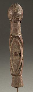Nigerian cylindrical figure, first half 20th c.