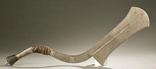 Nsakara sword with curved blade, 20th c.