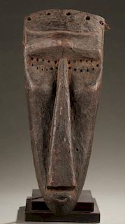 DRC face mask, first half 20th c.