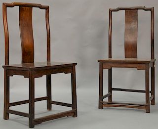 Pair of Oriental hardwood side chairs having continuous yoke back with plain splat and wood seat above mortised apron, hongmu,18th -...