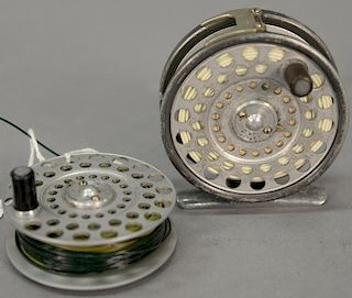 Hardy Featherweight fly reel with extra spool (some wear).