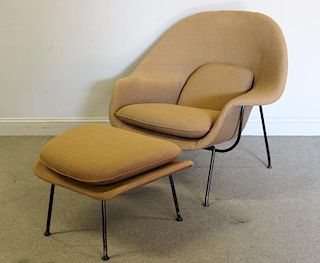 Midcentury Eero Saarinen for Knoll Womb Chair.