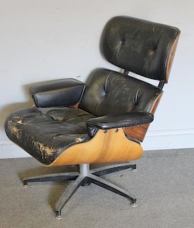 Midcentury Eames Style Lounge Chair.