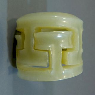 ANTIQUE CHINESE CARVED HETIAN JADE ARCHER'S RING, QING DYNASTY
