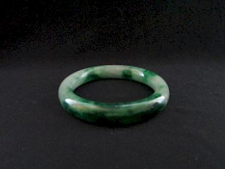 Chinese Green Jade (Feicui) jade bangle. Outer diameter 8 cm, inner 5.8 cm