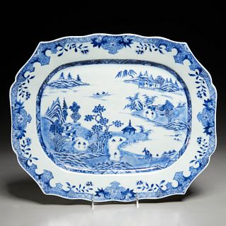 Chinese Export blue and white platter
