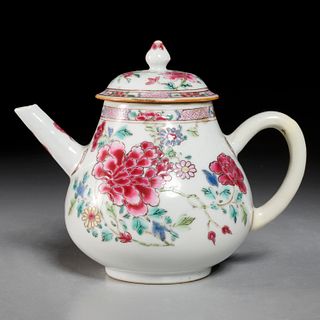 Chinese Export famille rose teapot and cover