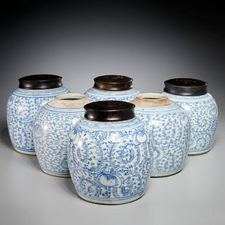 (6) Chinese blue and white porcelain jars
