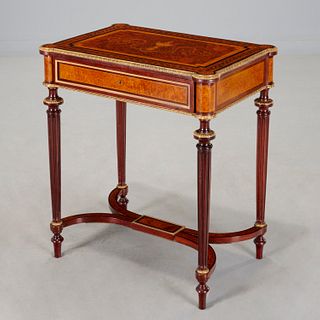 Fine Napoleon III marquetry dressing table