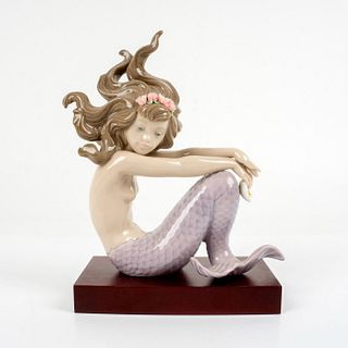 Illusion 1001413 - Lladro Porcelain Figurine