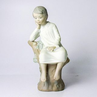 Little Boy Thinking 1014876 - Lladro Porcelain Figurine