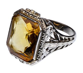 18k White Gold Art Deco Style Citrine Ring