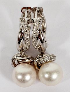 14KT WHITE GOLD AND PEARL DANGLE EARRINGS PAIR