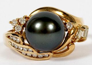 LADY'S PEARL AND DIAMOND RING