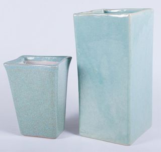 Glidden 87-P & EW USA Pottery Vase Pair