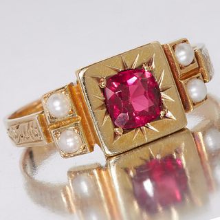 15 CT GOLD RING SET WITH GARNET AND PEARLS