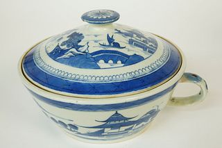 Canton Covered Chamber Pot, 19th Century