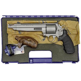 *Smith & Wesson 629-4 Performance Center Revolver