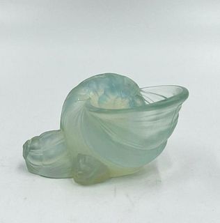 Sabino Opalescent Glass Shell 