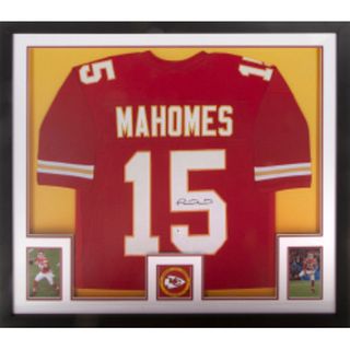 Patrick Mahomes Signed Framed Kansas City Chiefs Jersey Display (Beckett COA)