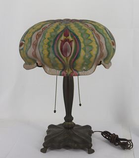 Pairpoint Puffy Table Lamp with Tulip Decoration.