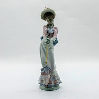 Garden Song 1007618 - Lladro Porcelain Figurine