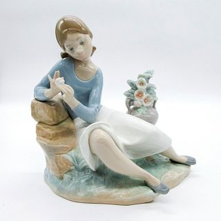 Rosalinda 1004836 - Lladro Porcelain Figurine