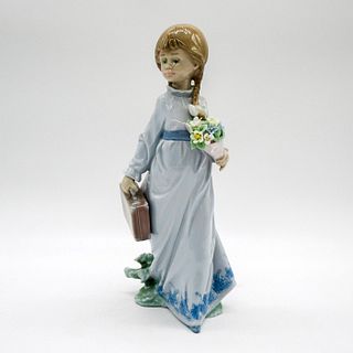 School Days 1007604 - Lladro Porcelain Figurine