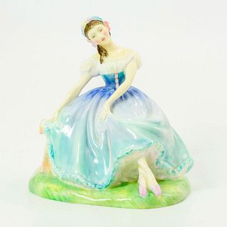 Giselle HN2139 - Royal Doulton Figurine