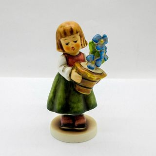 Goebel Hummel Figurine, Birthday Present 098
