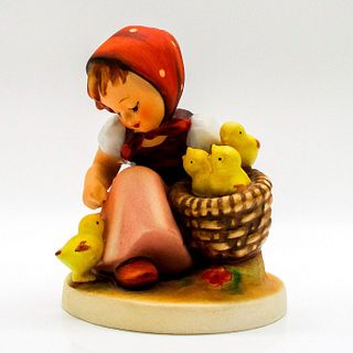 Goebel Hummel Figurine, Chick Girl