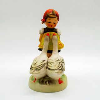 Goebel Hummel Figurine, Goose Girl