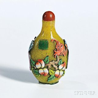 Enameled Snowflake Peking Glass Snuff Bottle