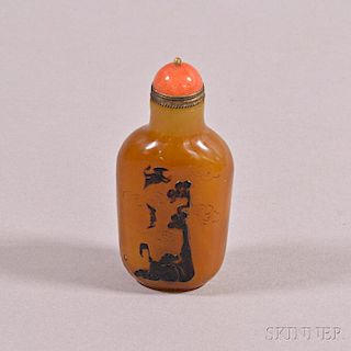 Sandwiched Peking Glass Snuff Bottle