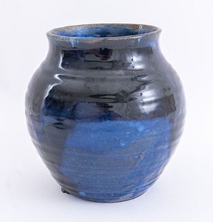 American Studio Art Pottery Vase, 20 c.