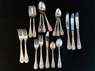 LOT OF TOWLE FLATWARE