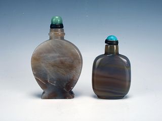 TWO LARGE AGATE SNUFF BOTTLES 