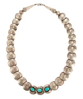 POSSIBLY NAVAJO NATIVE AMERICAN OR SOUTHWESTERN TURQUOISE AND STERLING SILVER NECKLACE