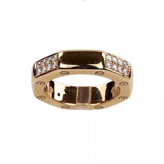 Ring in 18K gold with diamonds.