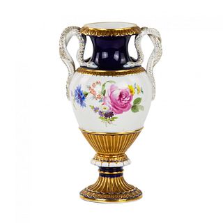 Meissen. Porcelain vase with snakes.
