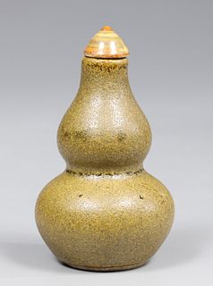 Chinese Gourd Form Snuff Bottle