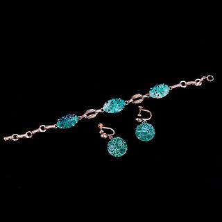 Jade and 14k gold bracelet and earring set.