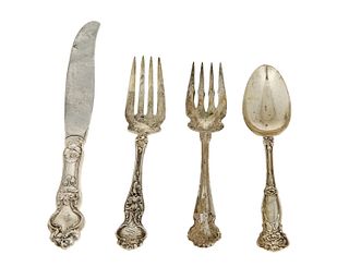 A Wallace "Violet" sterling silver flatware service