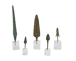 A group of bronze arrow and spear points