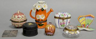Eight boxes and trinkets to include Limoges France Marque Deposee Point Main nut box, Limoges Decoree a la Main H. Stern Box, Wedgwo...