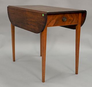 Mahogany Federal drop leaf table with drawer and line inlays, circa 1800. ht. 30in., top: 19" x 36"