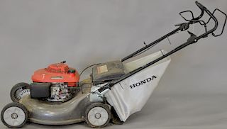 Honda Harmony II HRT 216 mower with bag.