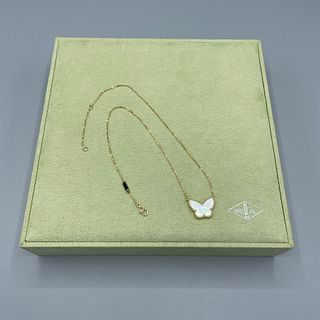 Van Cleef & Arpels 18kY ellow Gold Butterfly Pendant Necklace